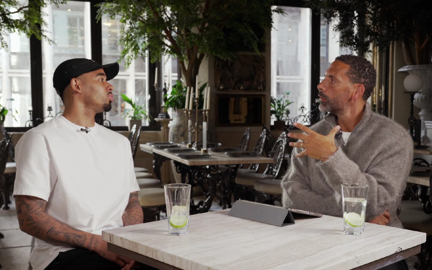 热苏斯选最佳五人阵：弟媳、内马尔、库蒂尼奥、阿圭罗&亚亚-图雷